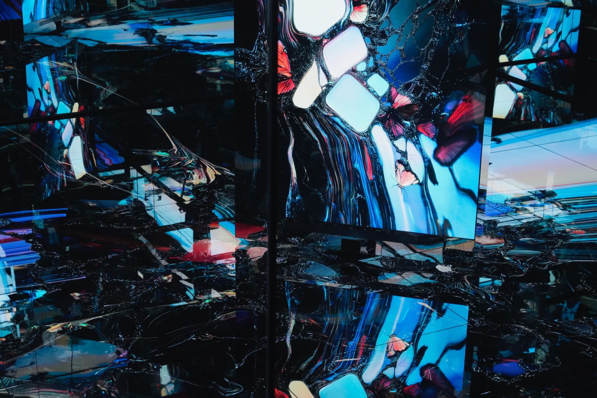 大阪万博2025・シグネチャーパビリオンNull^2のアート作品。